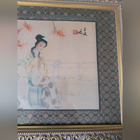 Antique Original Chinese Iridescent Hand Painted Geisha Art Piece on Silk #2 - Picture 5 of 11